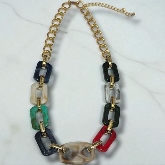 353 NWT $39 Boho Multicolor Chunky Acrylic Link Gold Hardware Necklace (size OS) - Picture 3 of 9